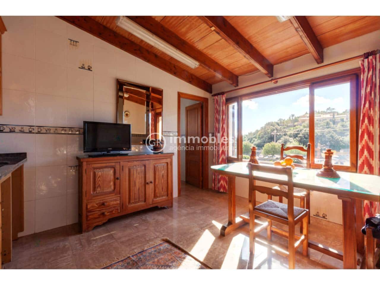 5 bedroom Finca/Country House for sale in Alaro - € 650,000 (Ref: 9437972)
