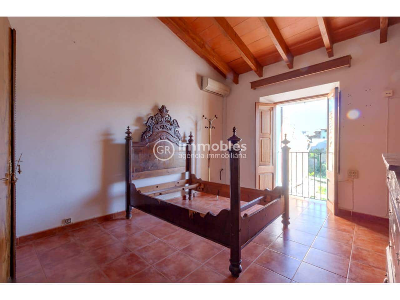 5 bedroom Finca/Country House for sale in Alaro - € 650,000 (Ref: 9437972)