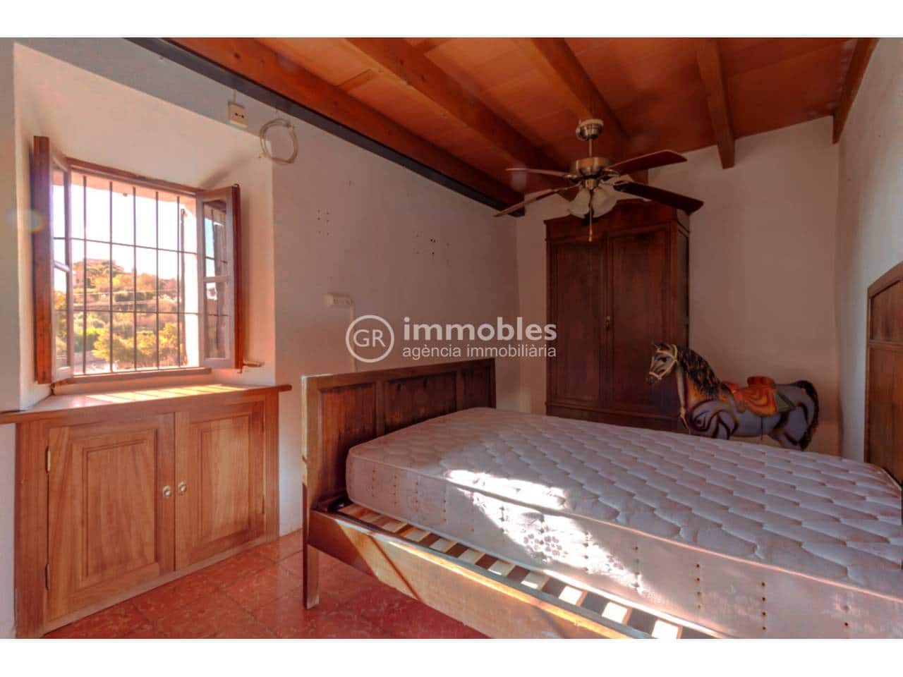 5 bedroom Finca/Country House for sale in Alaro - € 650,000 (Ref: 9437972)