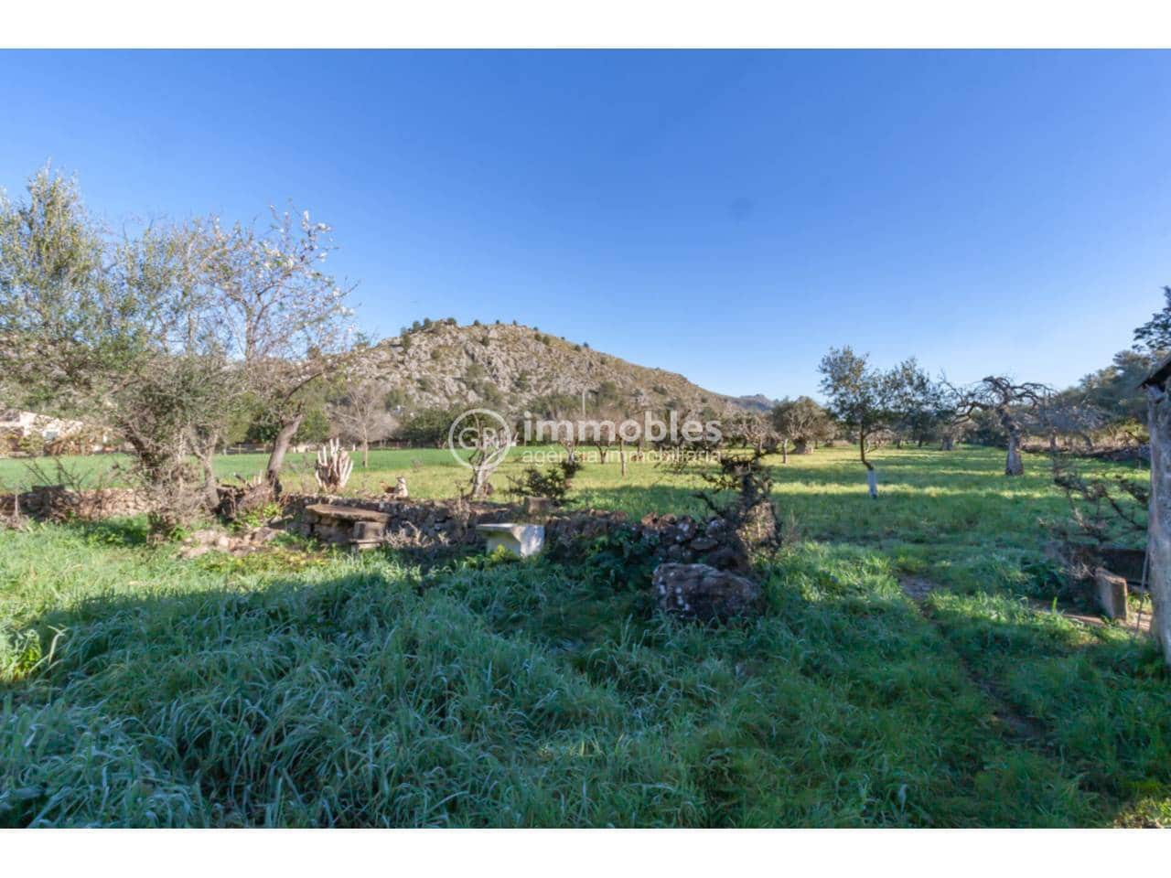 5 bedroom Finca/Country House for sale in Pollensa / Pollenca with garage - € 890,000 (Ref: 9437974)