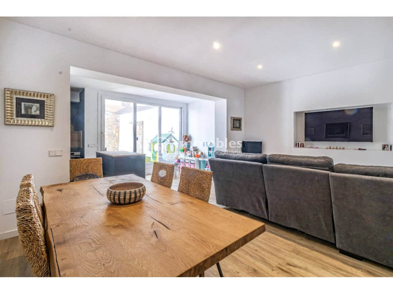 2 quarto Casa em Banda para venda em Alaro com piscina - 620 000 € (Ref: 9437981)