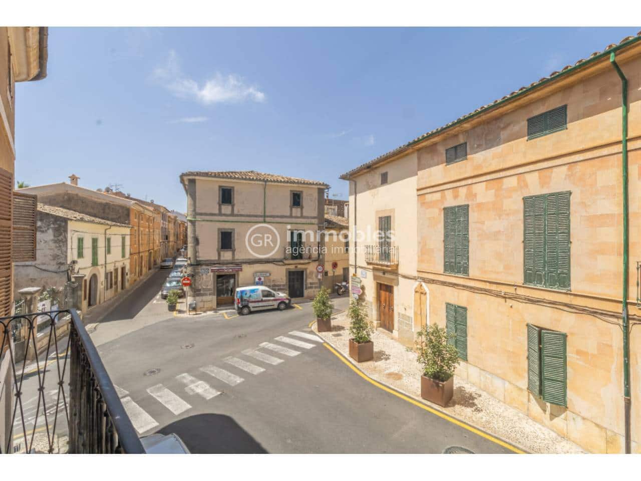 6 quarto Casa em Banda para venda em Alaro com garagem - 1 980 000 € (Ref: 9437982)