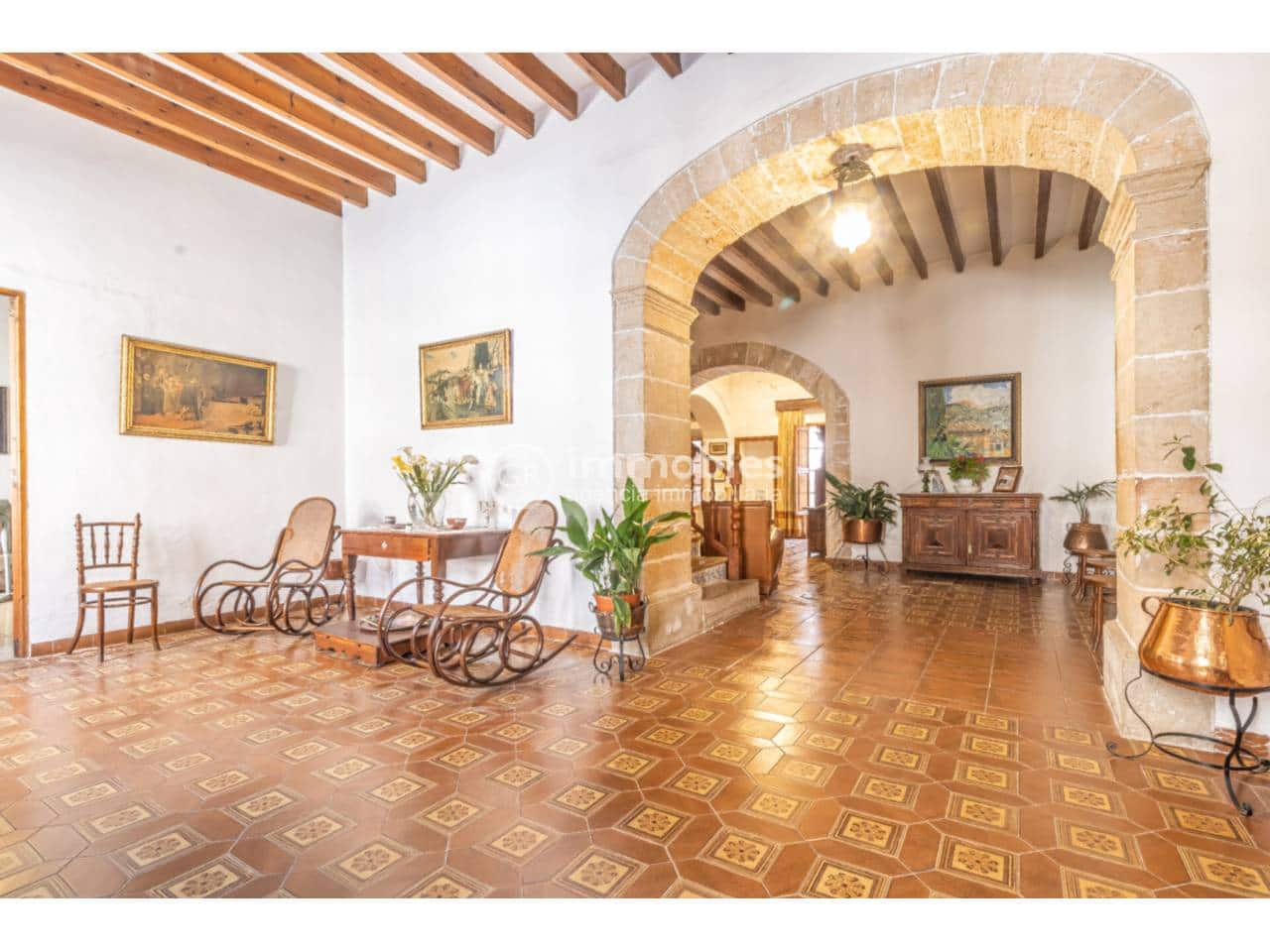 6 quarto Casa em Banda para venda em Alaro com garagem - 1 980 000 € (Ref: 9437982)