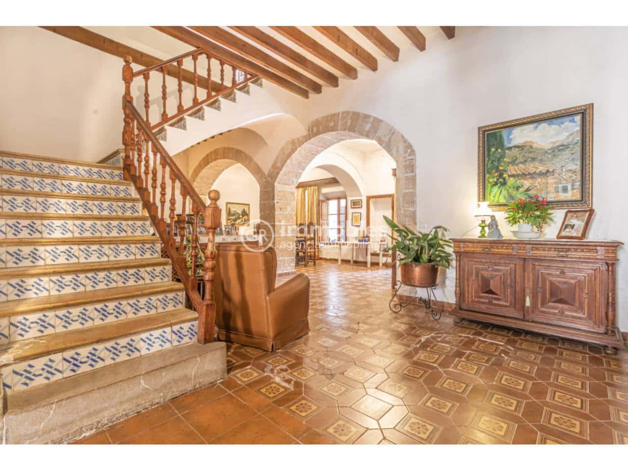 6 quarto Casa em Banda para venda em Alaro com garagem - 1 980 000 € (Ref: 9437982)