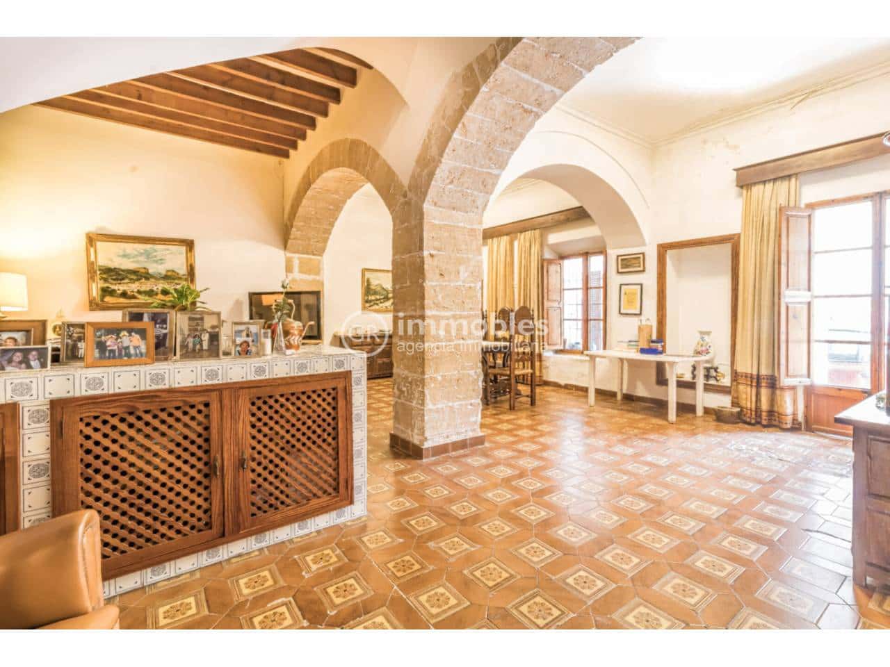 6 quarto Casa em Banda para venda em Alaro com garagem - 1 980 000 € (Ref: 9437982)