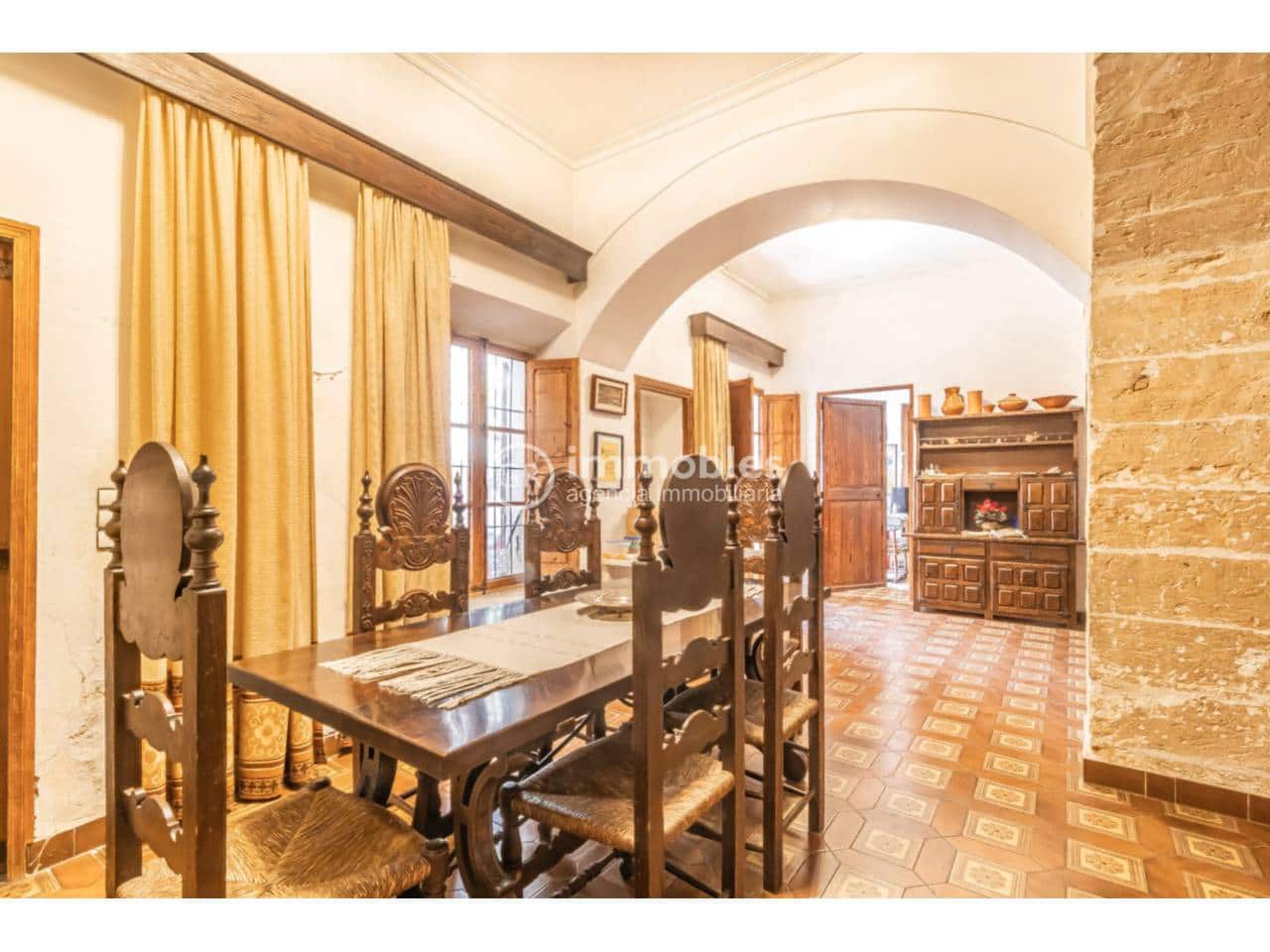 6 quarto Casa em Banda para venda em Alaro com garagem - 1 980 000 € (Ref: 9437982)