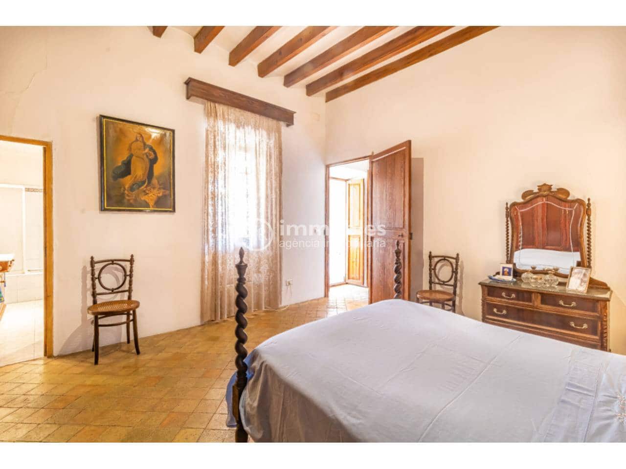 6 quarto Casa em Banda para venda em Alaro com garagem - 1 980 000 € (Ref: 9437982)