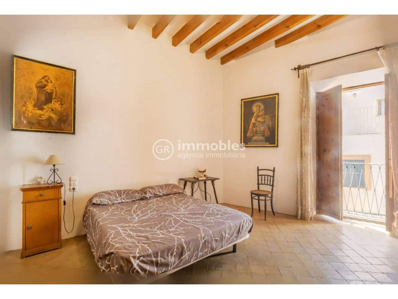 6 quarto Casa em Banda para venda em Alaro com garagem - 1 980 000 € (Ref: 9437982)