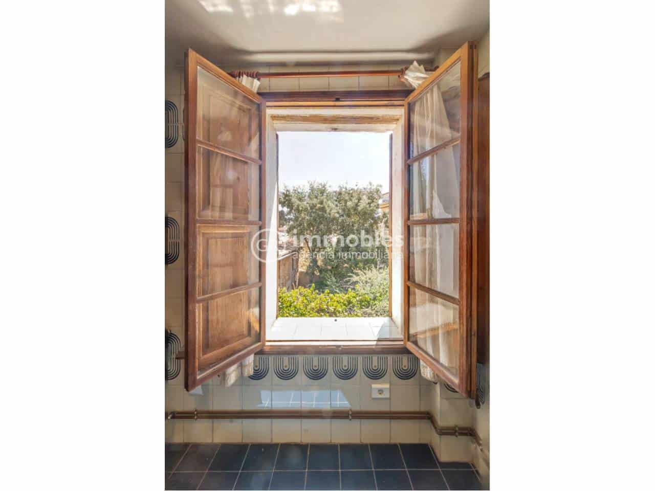 6 quarto Casa em Banda para venda em Alaro com garagem - 1 980 000 € (Ref: 9437982)