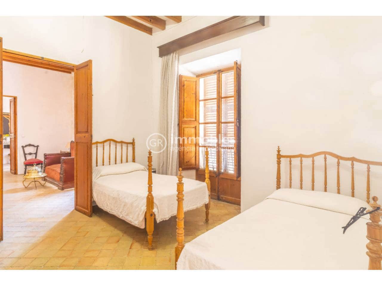 6 quarto Casa em Banda para venda em Alaro com garagem - 1 980 000 € (Ref: 9437982)