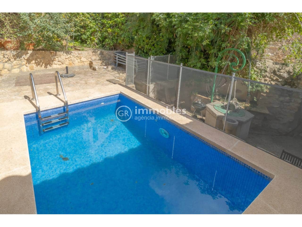 4 bedroom Villa for sale in Lloseta with pool garage - € 540,000 (Ref: 9437992)