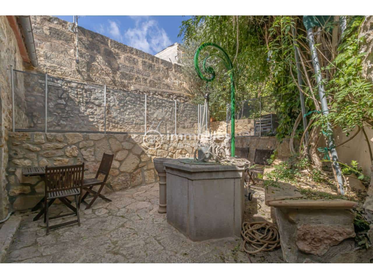 4 bedroom Villa for sale in Lloseta with pool garage - € 540,000 (Ref: 9437992)