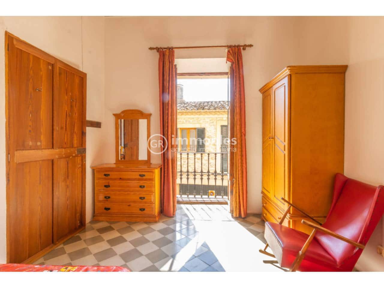 4 bedroom Villa for sale in Lloseta with pool garage - € 540,000 (Ref: 9437992)