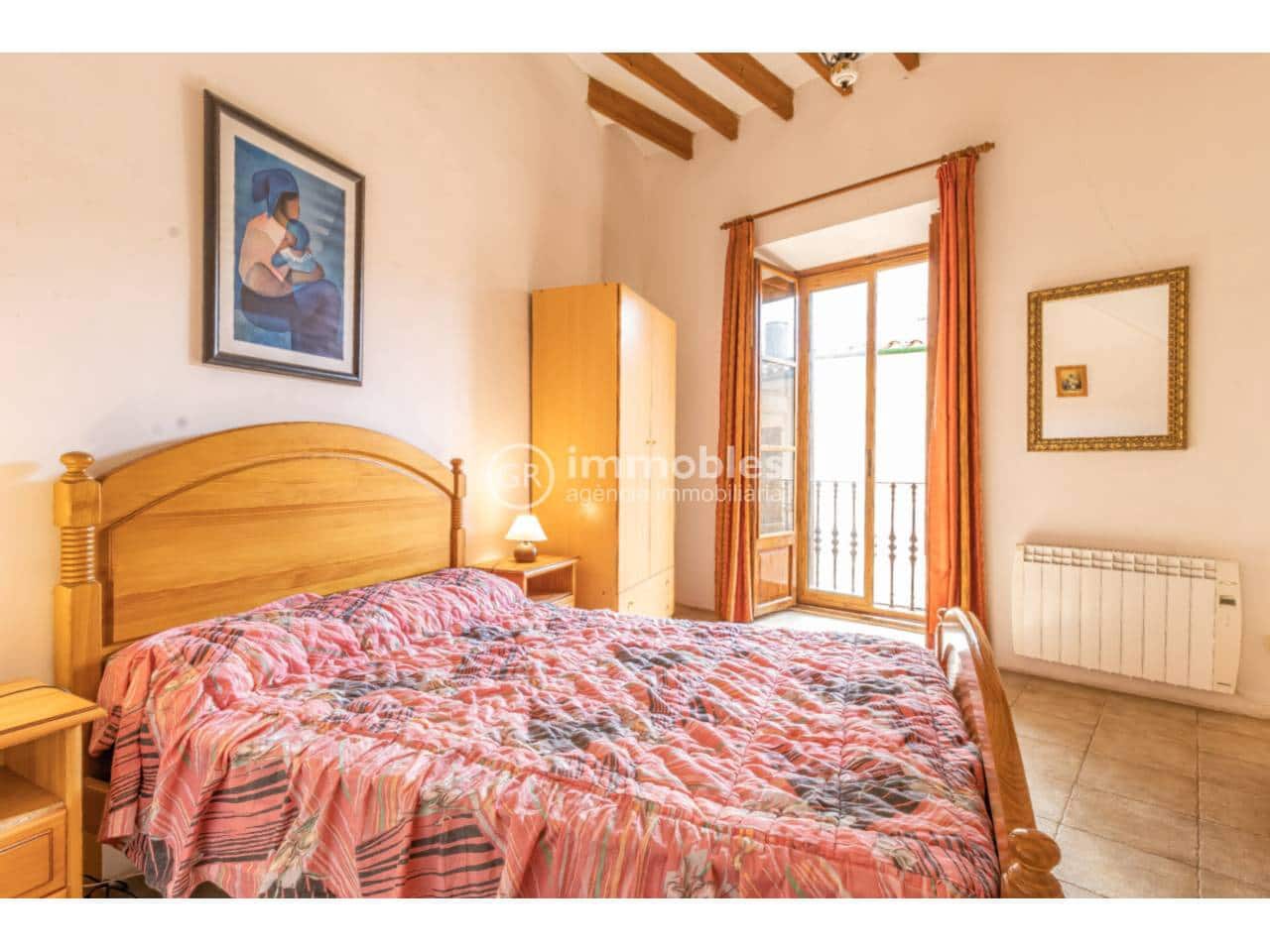 4 bedroom Villa for sale in Lloseta with pool garage - € 540,000 (Ref: 9437992)