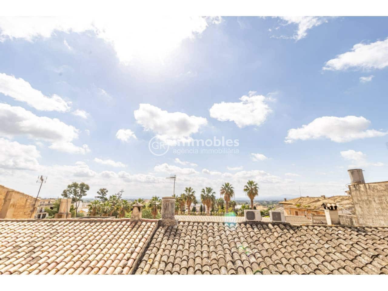 4 bedroom Villa for sale in Lloseta with pool garage - € 540,000 (Ref: 9437992)