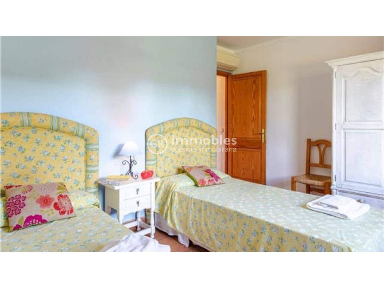 3 bedroom Finca/Country House for sale in Pollensa / Pollenca with pool - € 1,800,000 (Ref: 9437995)