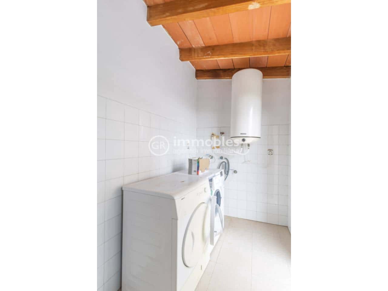 3 bedroom Flat for rent in Lloseta - € 1,200 (Ref: 9438624)