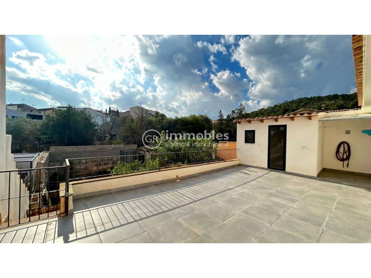 3 bedroom Flat for rent in Lloseta - € 1,200 (Ref: 9438624)