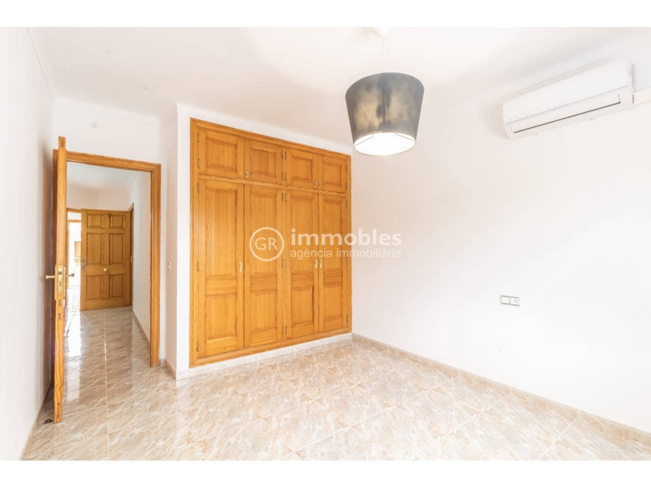 3 bedroom Flat for rent in Lloseta - € 1,200 (Ref: 9438624)