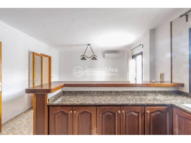 3 bedroom Flat for rent in Lloseta - € 1,200 (Ref: 9438624)