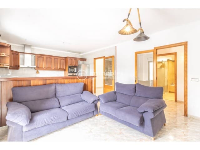 3 bedroom Flat for rent in Lloseta - € 1,200 (Ref: 9438624)