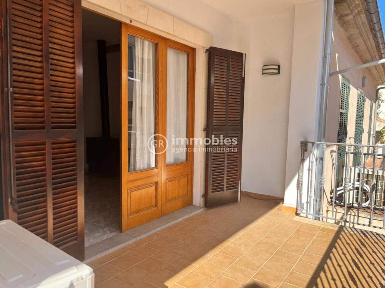 3 bedroom Flat for rent in Lloseta - € 1,200 (Ref: 9438624)