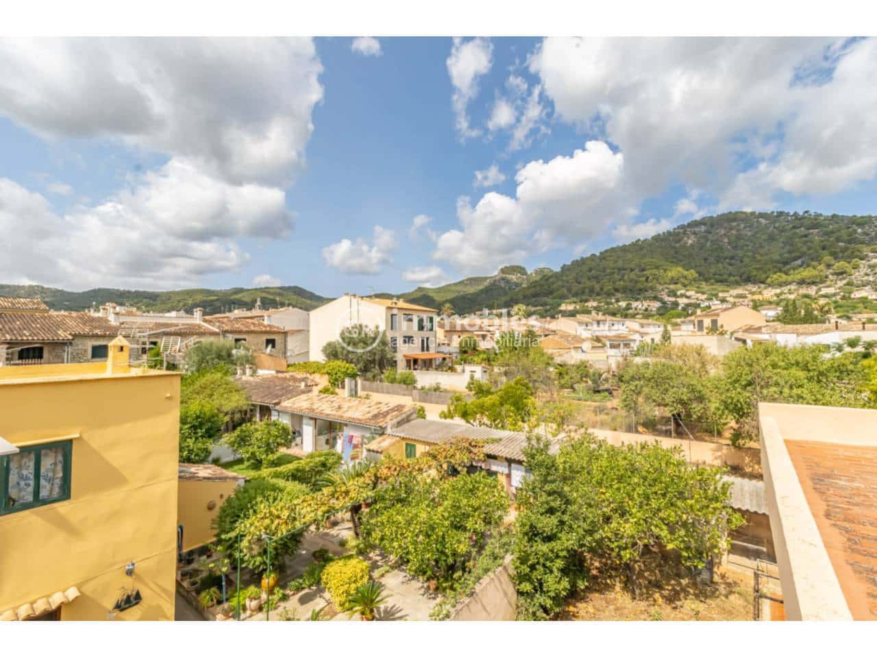 4 bedroom Apartment for sale in Alaro - € 328,000 (Ref: 9438629)