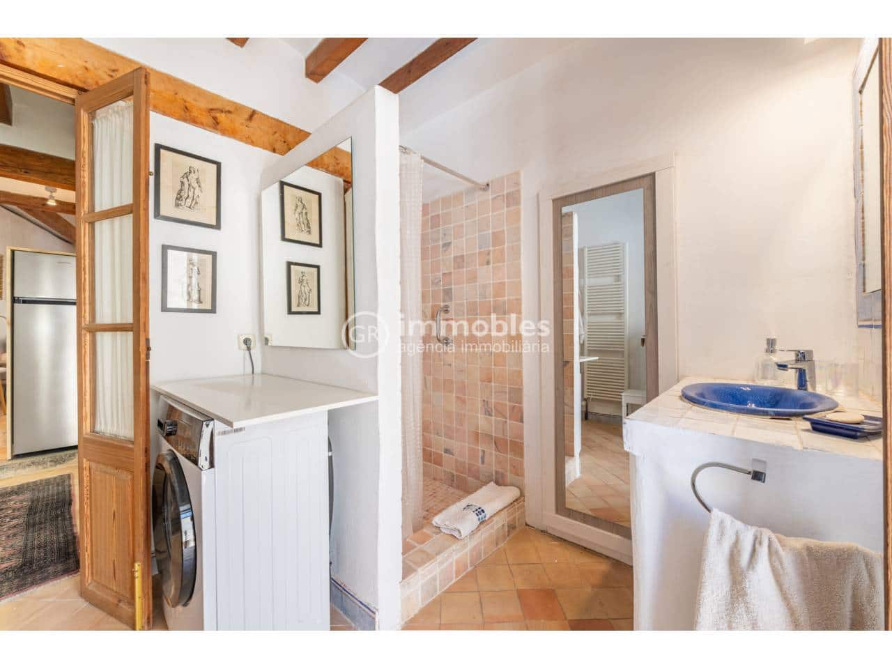 5 makuuhuone Omakotitalo myytävänä paikassa Caimari mukana uima-altaan 
autotalli - 995 000 € (Ref: 9438635)