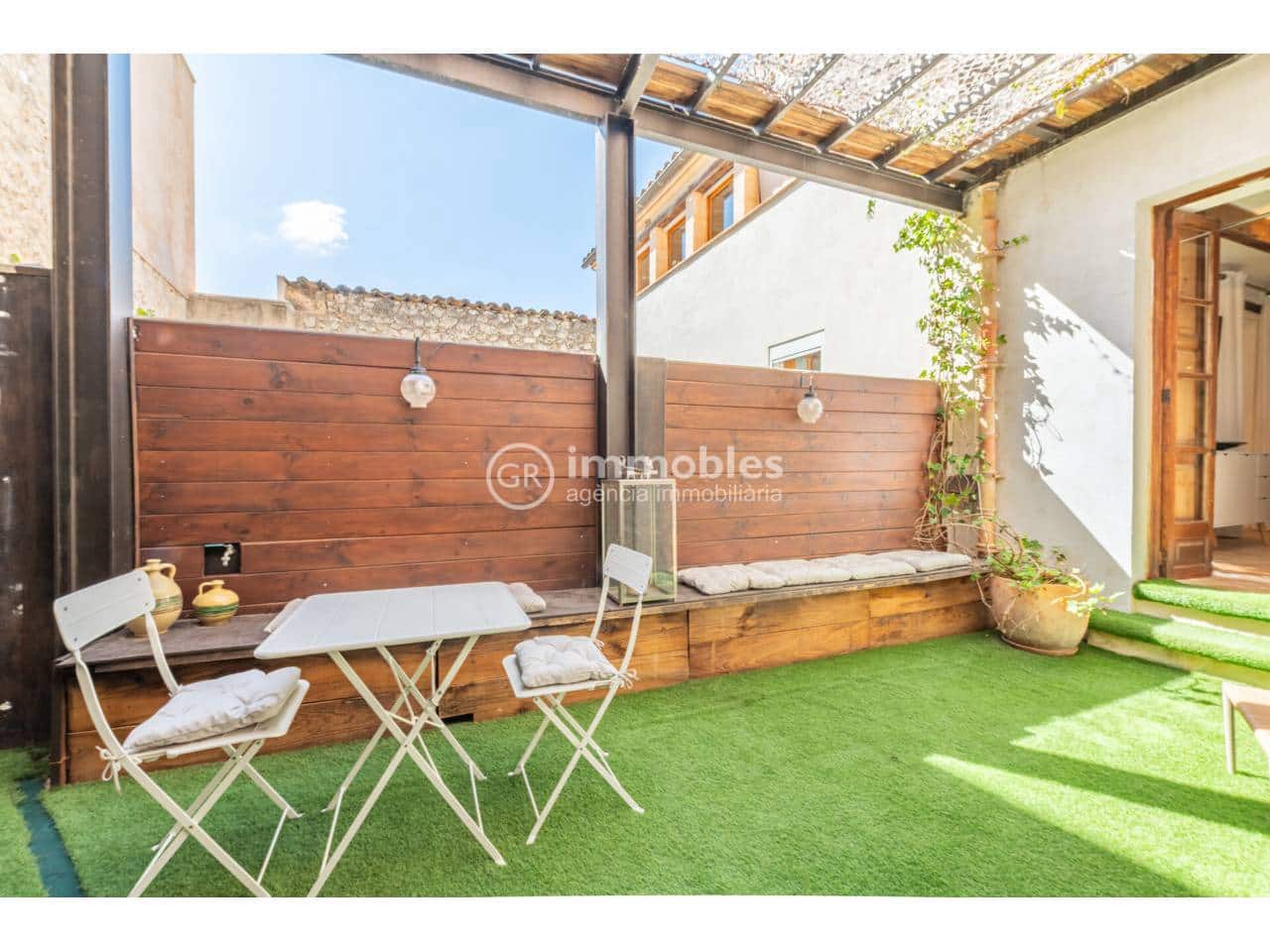 5 makuuhuone Omakotitalo myytävänä paikassa Caimari mukana uima-altaan 
autotalli - 995 000 € (Ref: 9438635)