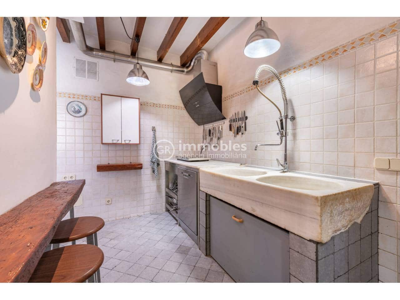 5 makuuhuone Omakotitalo myytävänä paikassa Caimari mukana uima-altaan 
autotalli - 995 000 € (Ref: 9438635)