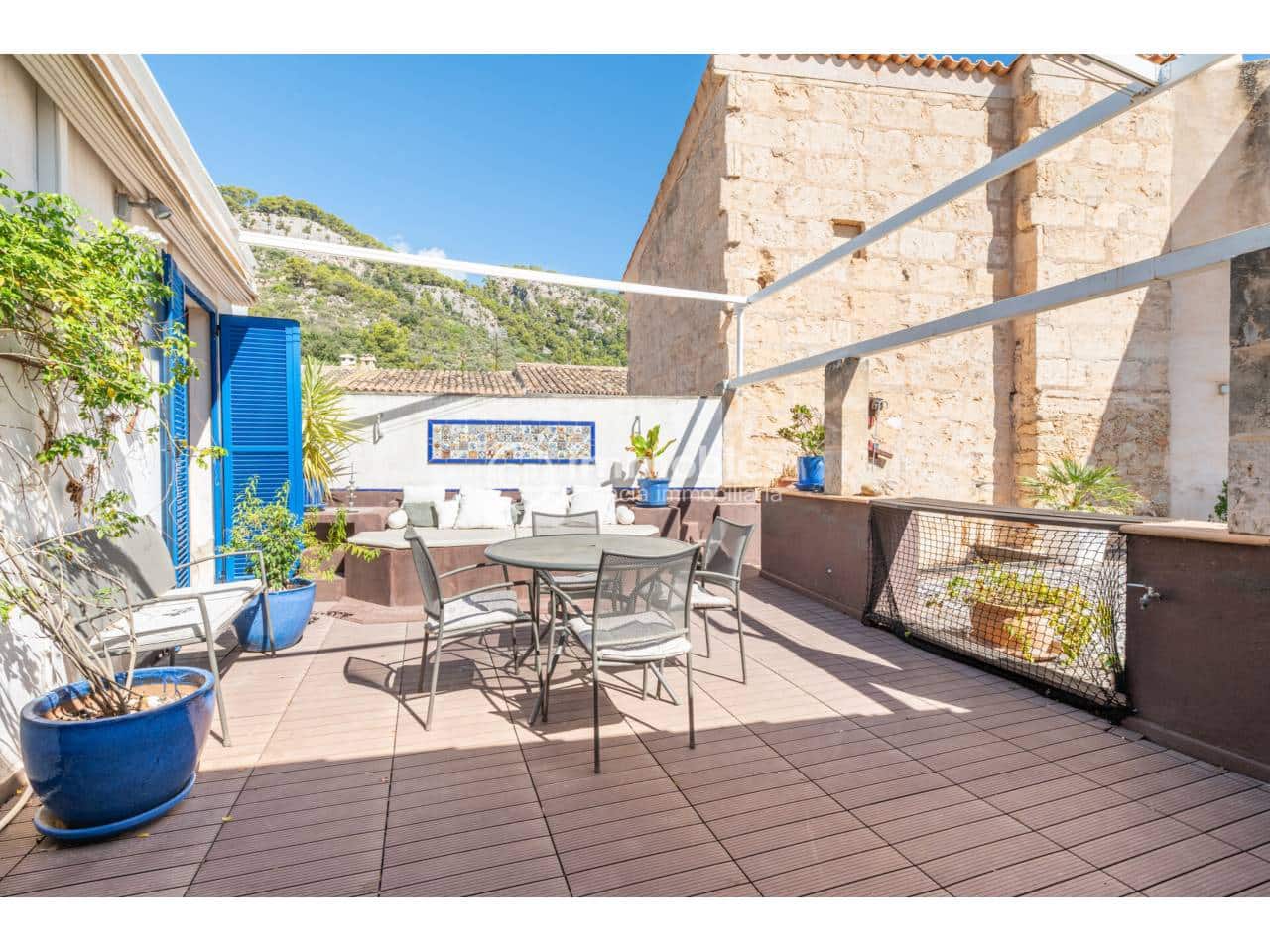 5 makuuhuone Omakotitalo myytävänä paikassa Caimari mukana uima-altaan 
autotalli - 995 000 € (Ref: 9438635)