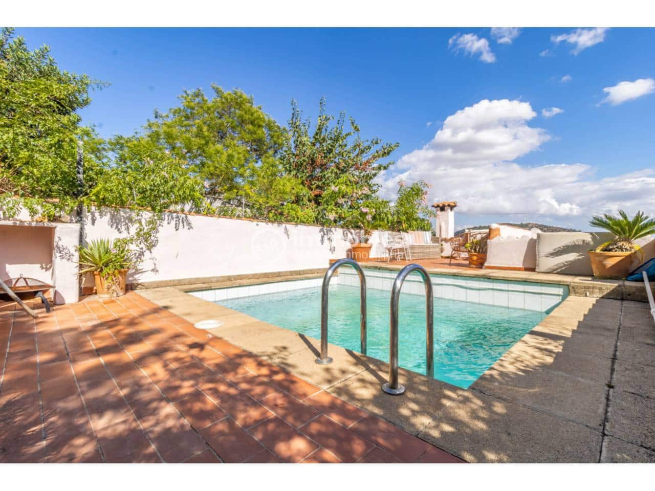 3 quarto Casa em Banda para venda em Alaro com piscina - 890 000 € (Ref: 9438636)