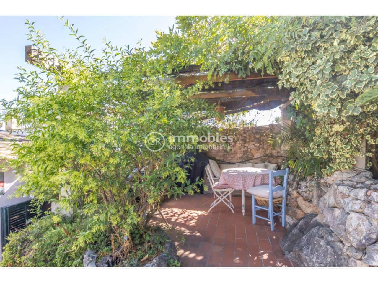 3 quarto Casa em Banda para venda em Alaro com piscina - 890 000 € (Ref: 9438636)