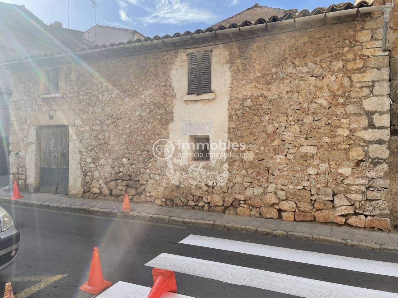 3 bedroom Townhouse for sale in Inca with garage - € 160,000 (Ref: 9438642)