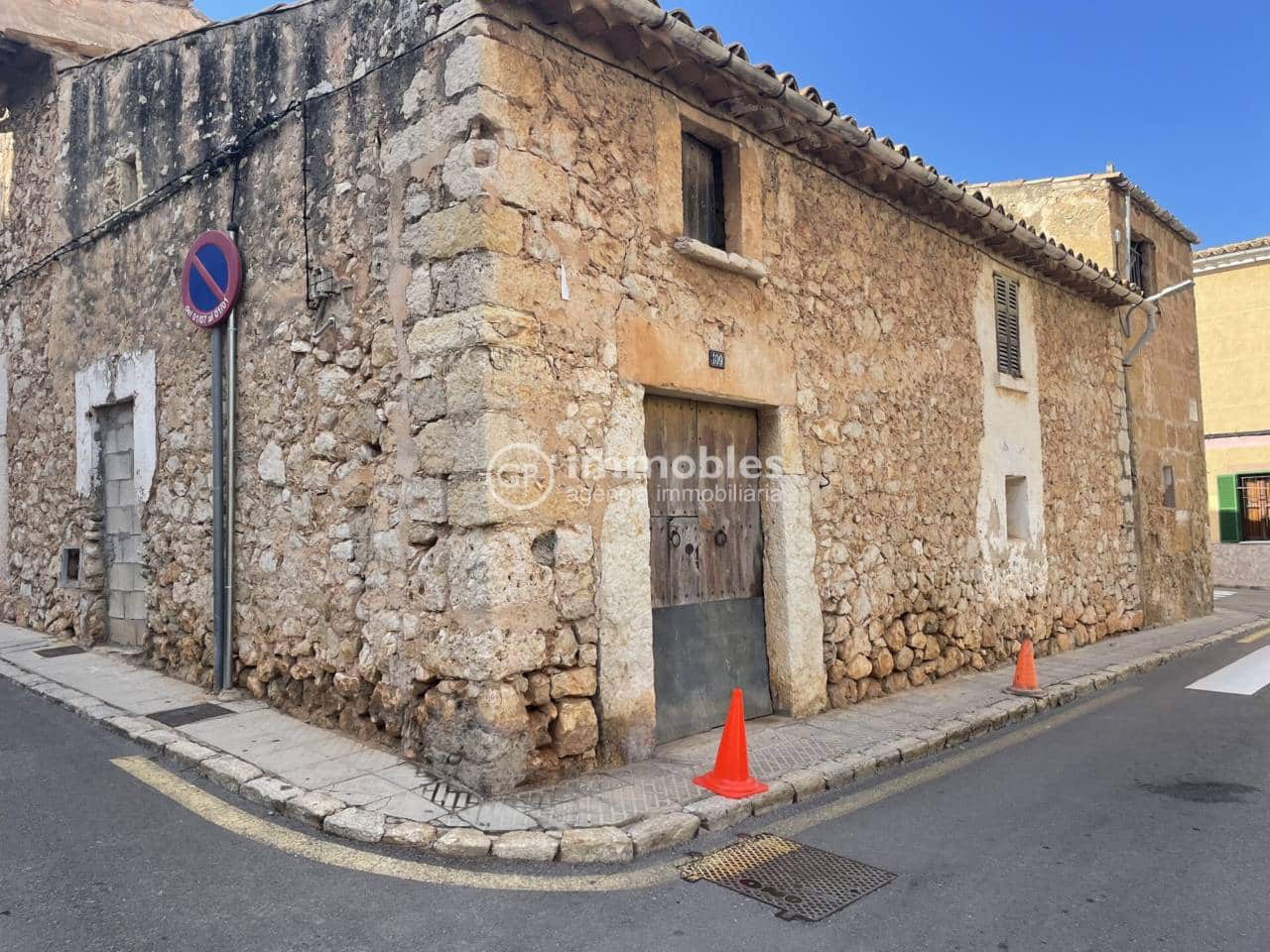 3 bedroom Townhouse for sale in Inca with garage - € 160,000 (Ref: 9438642)