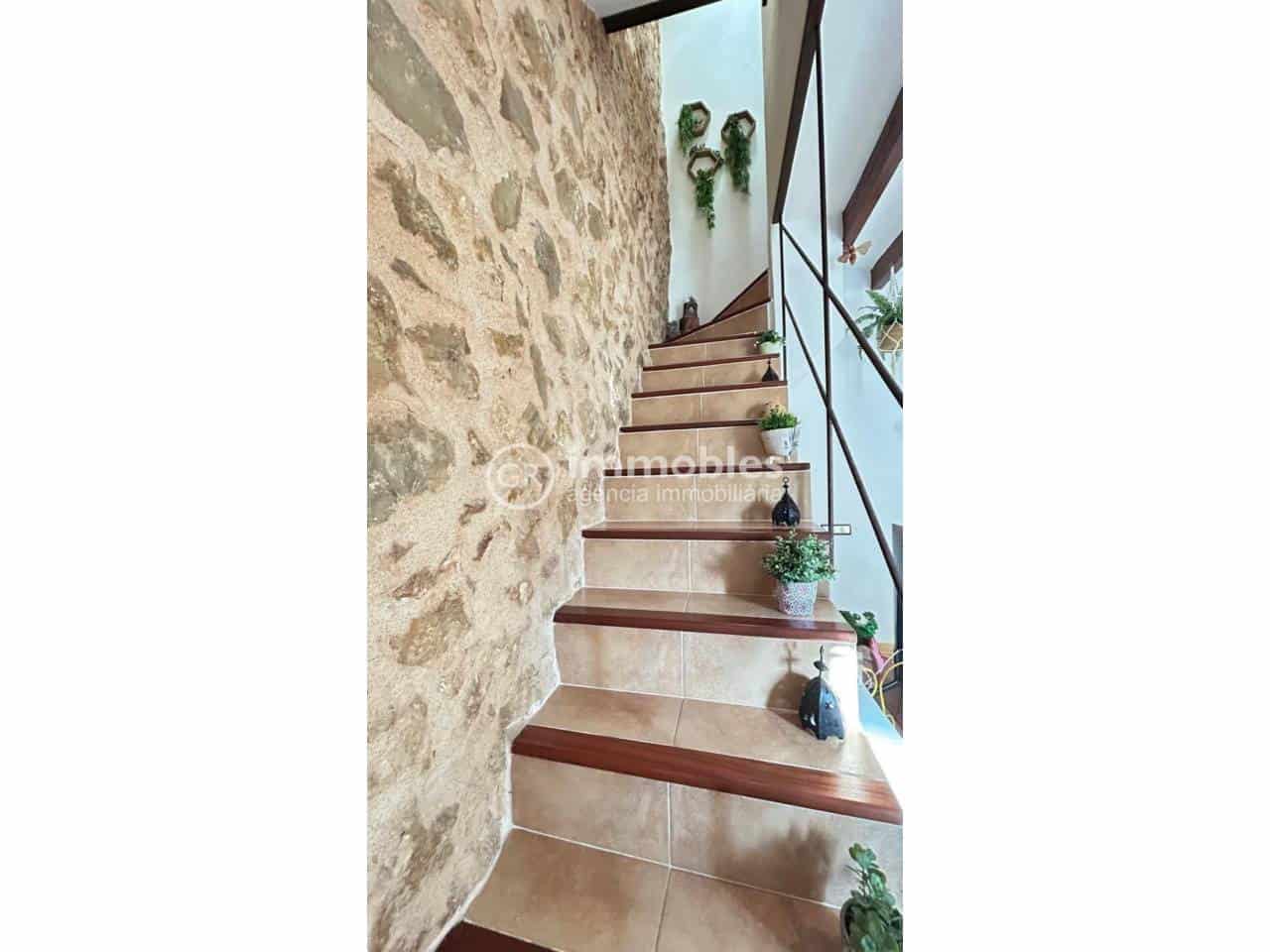 2 bedroom Apartment for sale in Alaro - € 375,000 (Ref: 9598190)