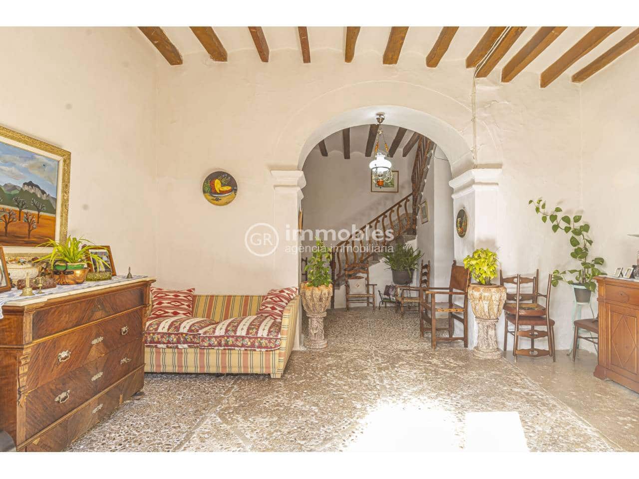 5 soveværelse Villa til salg i Alaro - € 540.000 (Ref: 9598194)