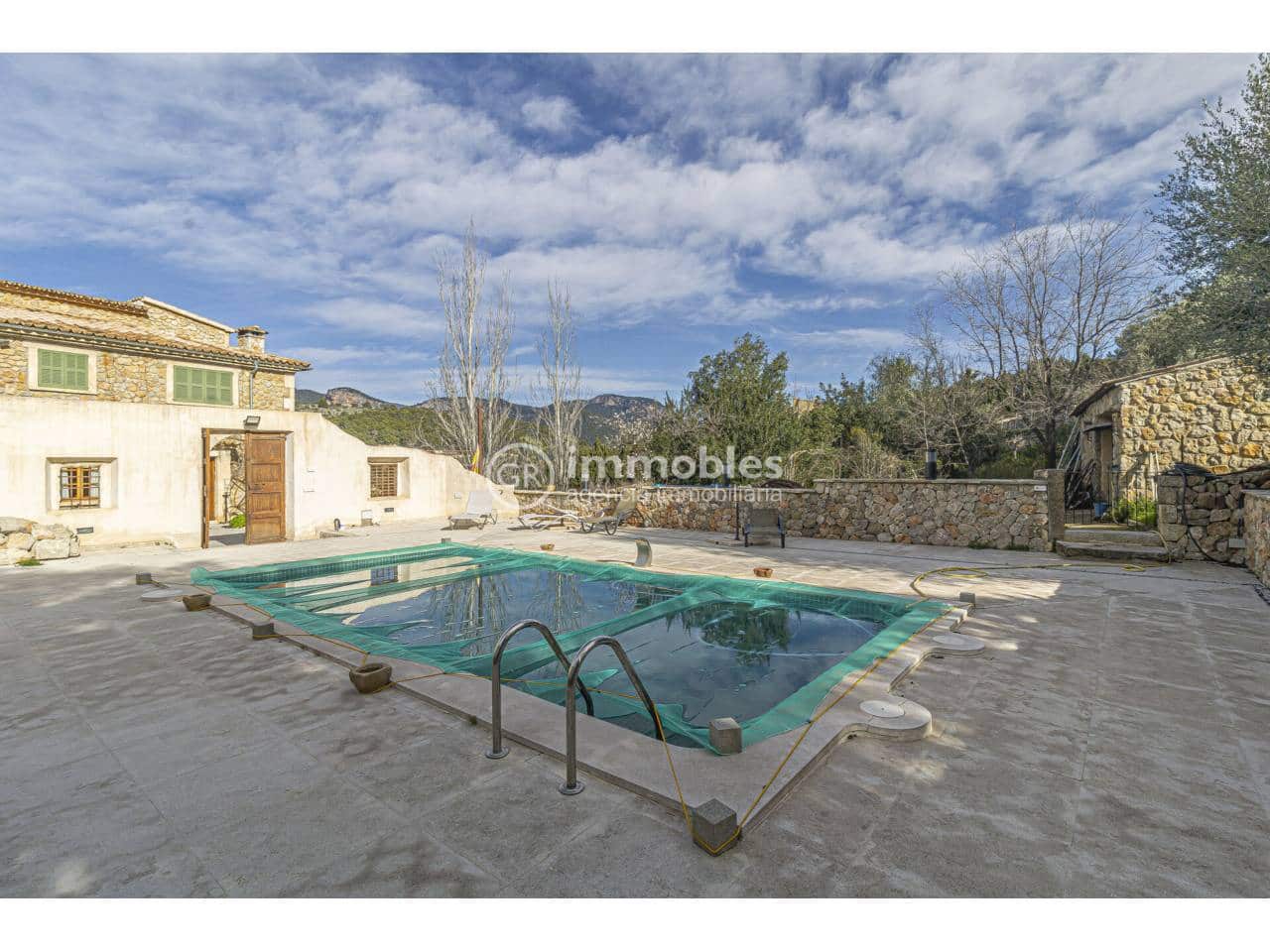 4 bedroom Villa for rent in Alaro with pool garage - € 4,500 (Ref: 9598195)