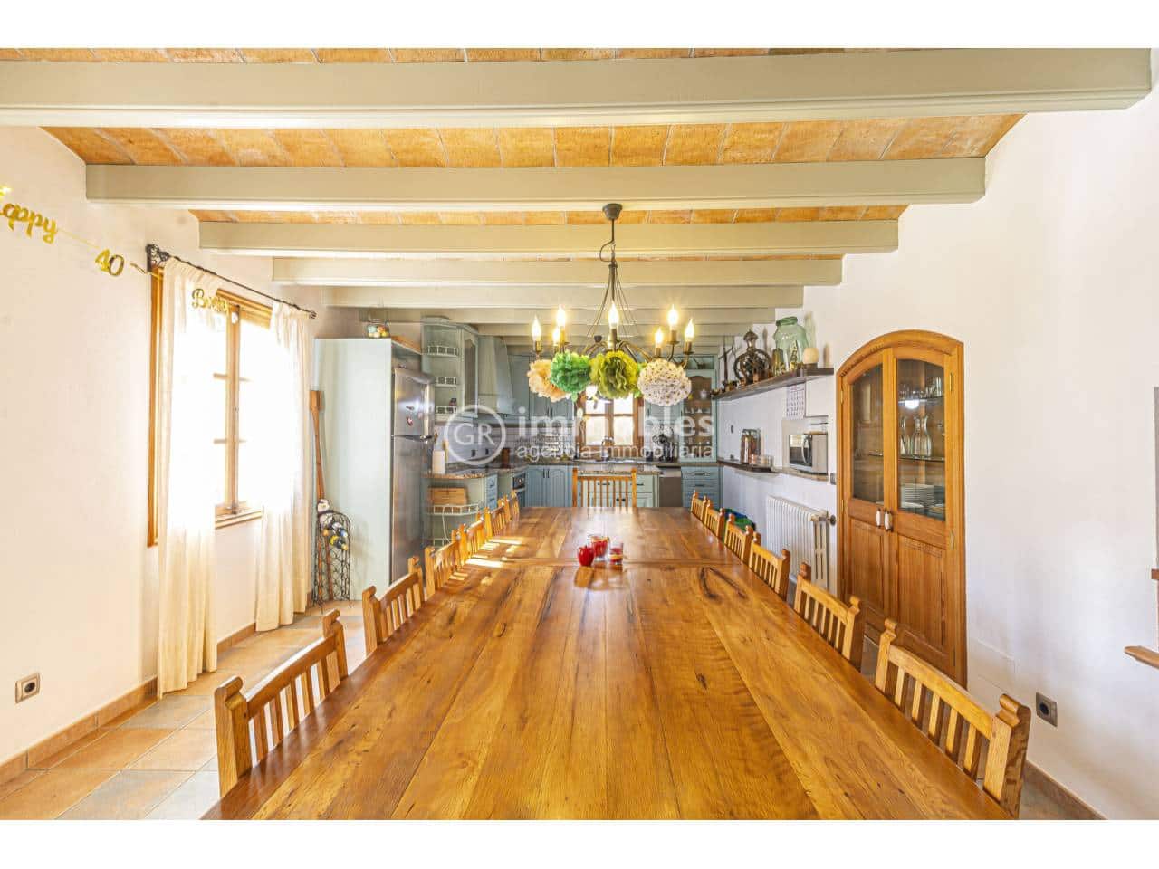 4 bedroom Villa for rent in Alaro with pool garage - € 4,500 (Ref: 9598195)