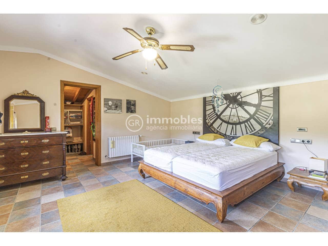 4 bedroom Villa for rent in Alaro with pool garage - € 4,500 (Ref: 9598195)