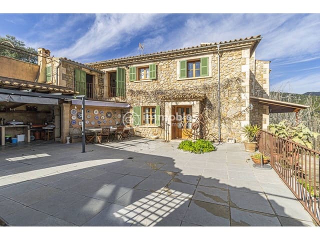 4 bedroom Villa for rent in Alaró with pool garage - € 4,500 (Ref: 9598195)