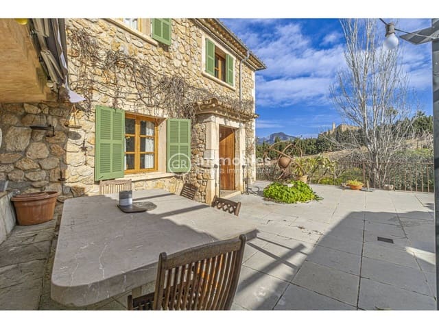 4 bedroom Villa for rent in Alaró with pool garage - € 4,500 (Ref: 9598195)