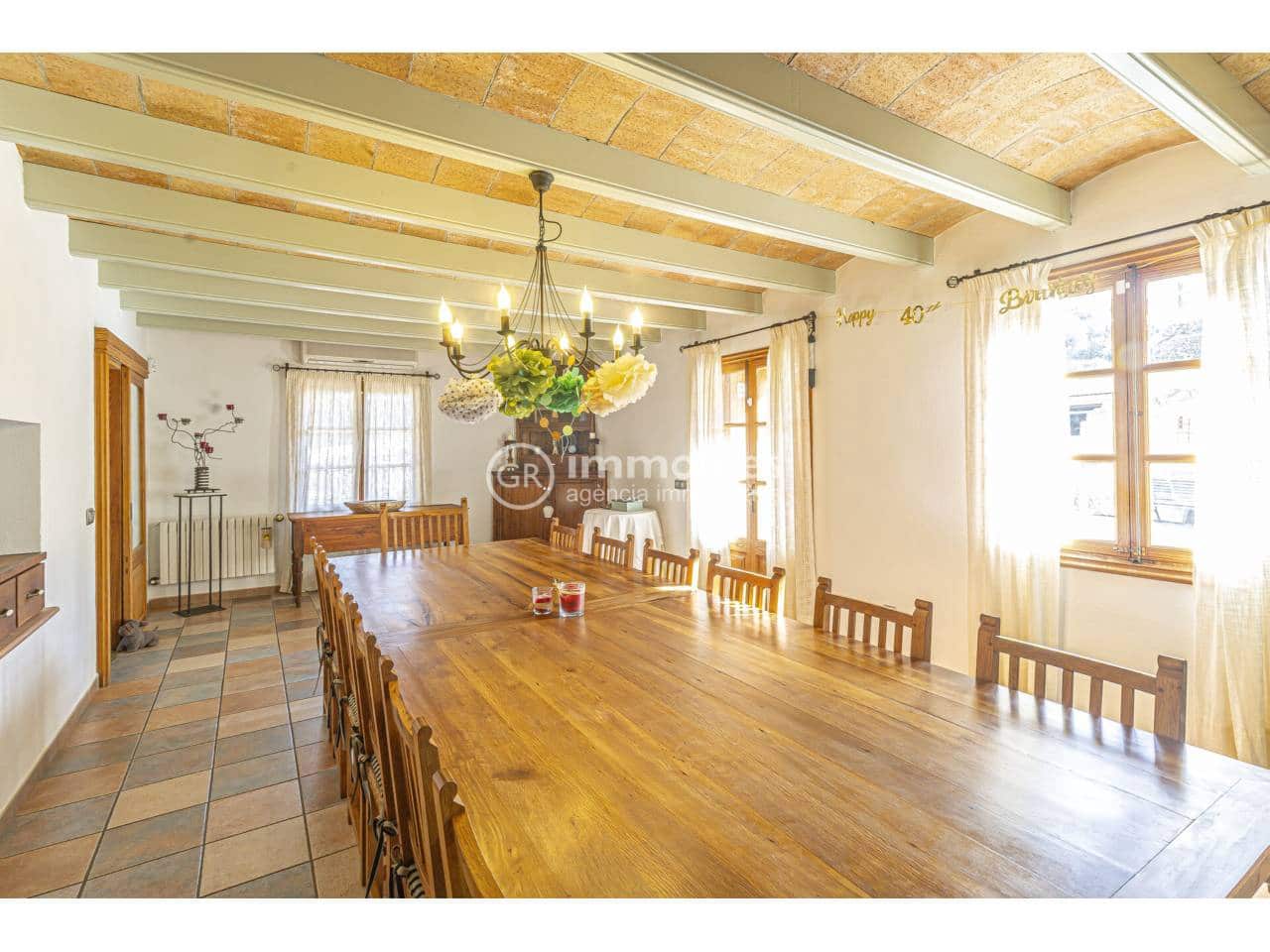 4 bedroom Villa for rent in Alaro with pool garage - € 4,500 (Ref: 9598195)