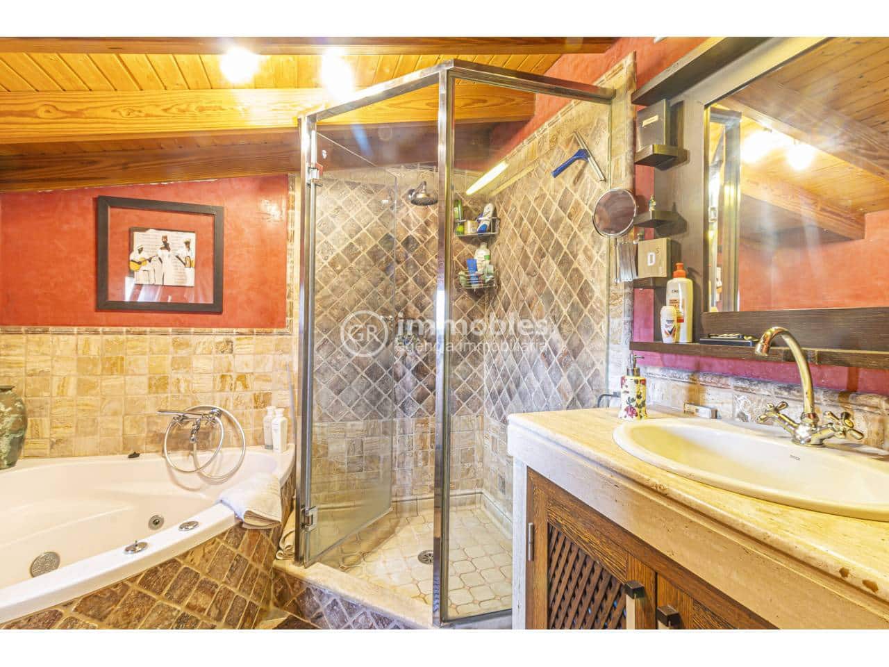 4 bedroom Villa for rent in Alaro with pool garage - € 4,500 (Ref: 9598195)