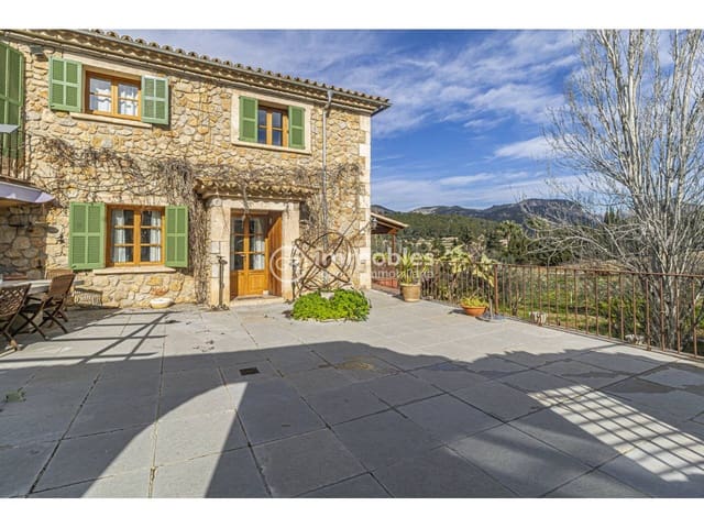 4 bedroom Villa for rent in Alaró with pool garage - € 4,500 (Ref: 9598195)