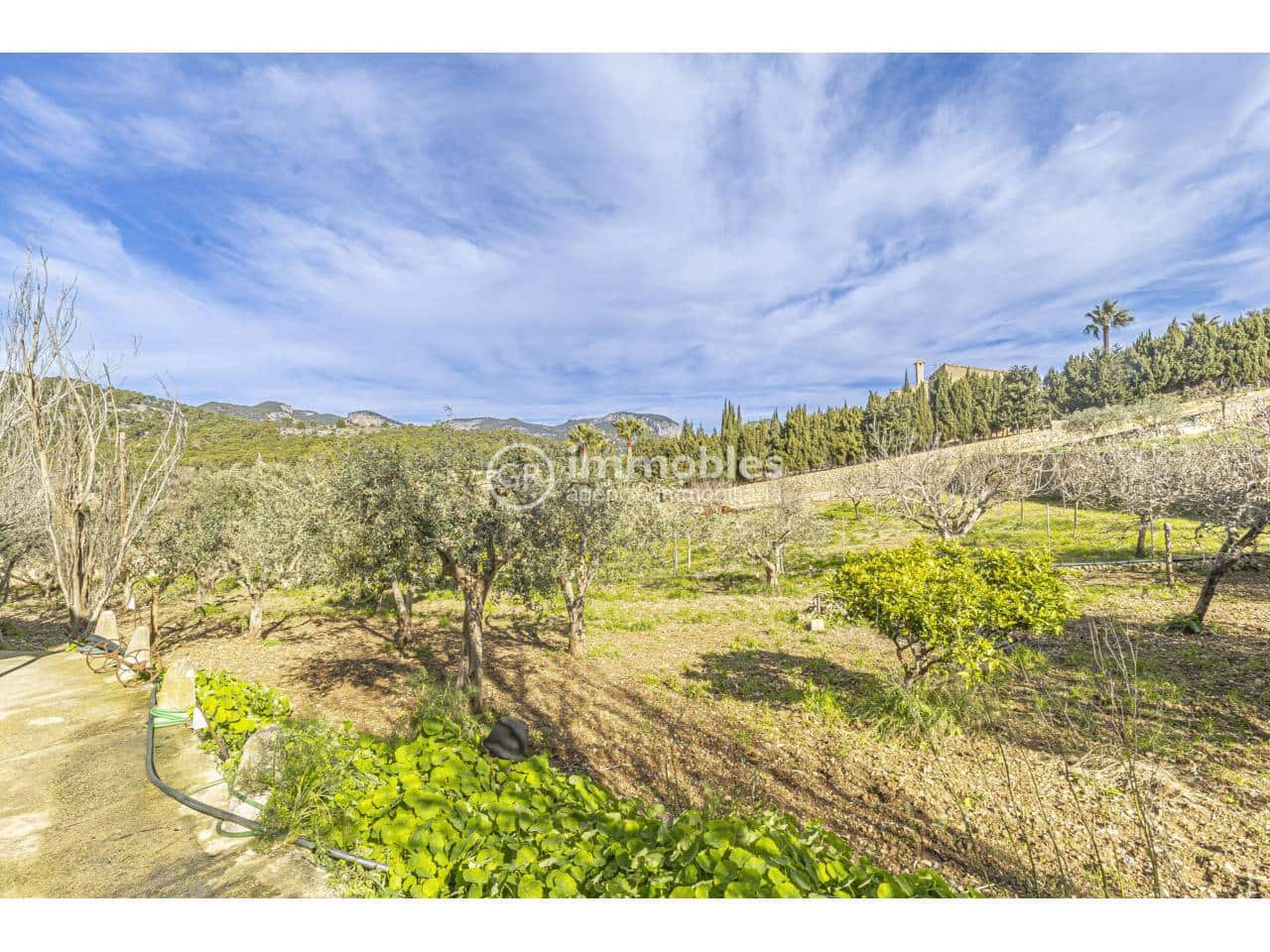 4 bedroom Villa for rent in Alaro with pool garage - € 4,500 (Ref: 9598195)