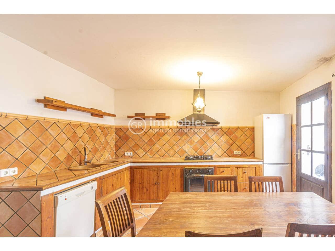 2 slaapkamer Rijtjeshuis te huur in Alaro - € 1.350 (Ref: 9598197)