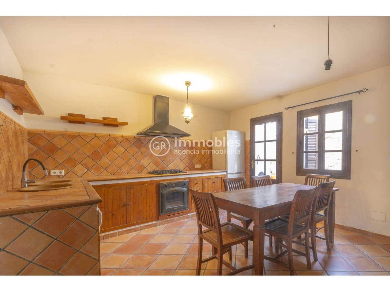 2 slaapkamer Rijtjeshuis te huur in Alaro - € 1.350 (Ref: 9598197)