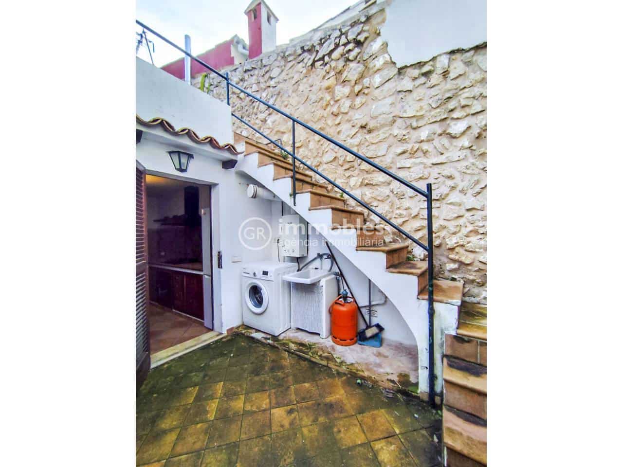 2 slaapkamer Rijtjeshuis te huur in Alaro - € 1.350 (Ref: 9598197)