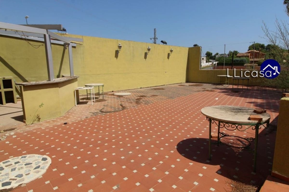 Erhverv til salg i La Pobla de Vallbona - € 1.450.000 (Ref: 6186477)